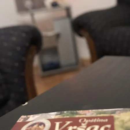 Nikodijevic アパート ヴルシャツ