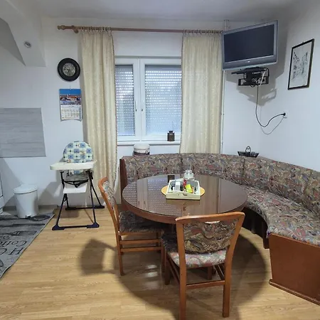 アパート Nikodijevic