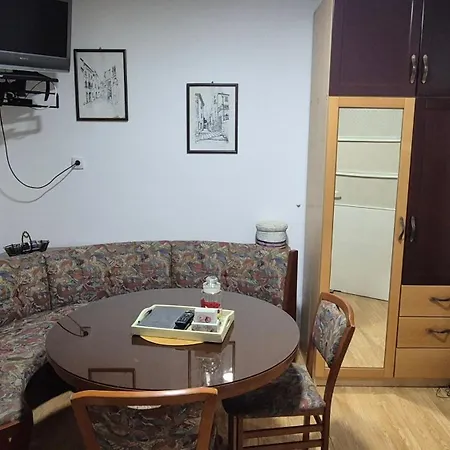 Nikodijevic アパート